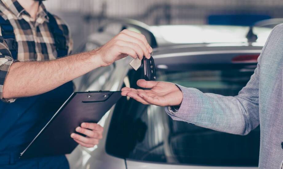 Kiedy warto rozważyć sprzedaż samochodu do skupu i jak wygląda ten proces