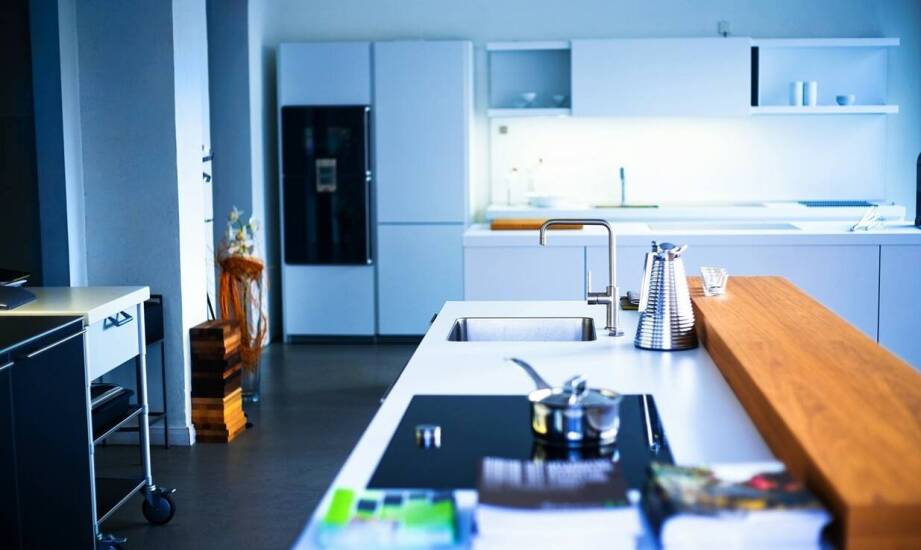 Kuchnia na wymiar – jak zaplanować przestrzeń i wybrać najlepsze rozwiązania