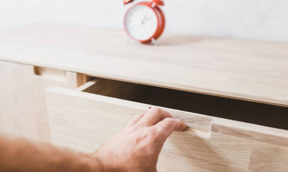 Meble na wymiar do salonu i sypialni – pomysły, funkcjonalność, inspiracje