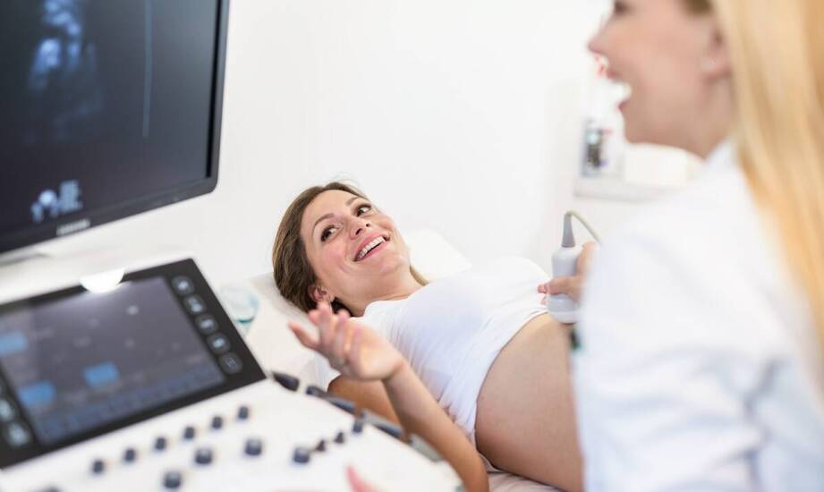 Na czym polega badanie USG i kiedy lekarz może je zlecić?