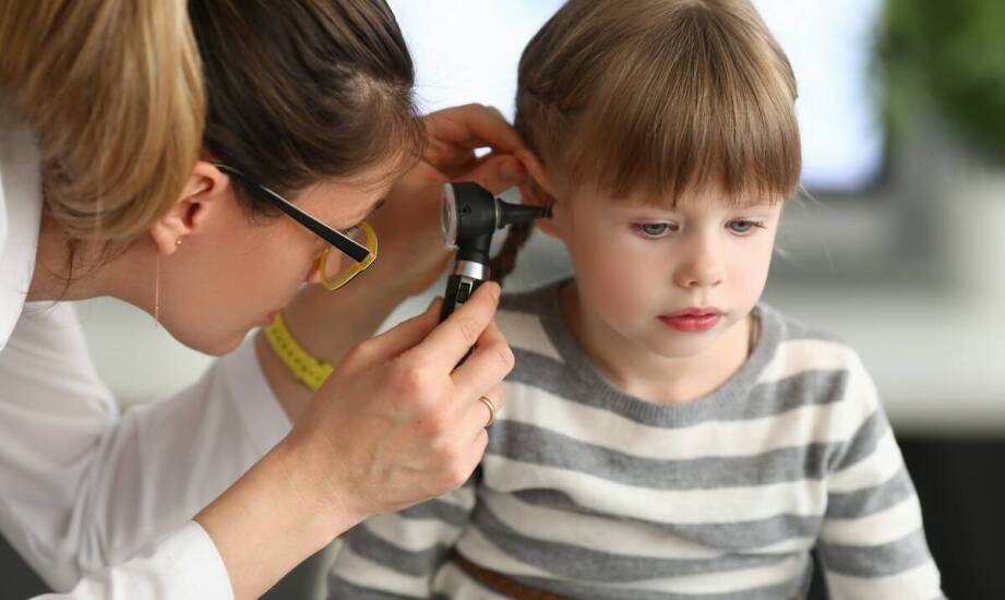 Jakie sygnały mogą świadczyć o problemach ze słuchem u najmłodszych?