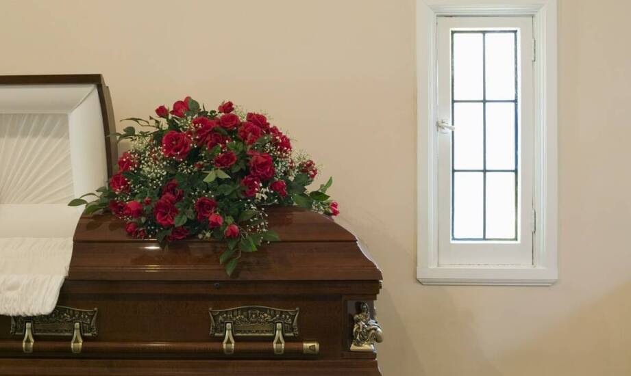 Jak przebiega organizacja pogrzebu – etapy, formalności i ważne decyzje