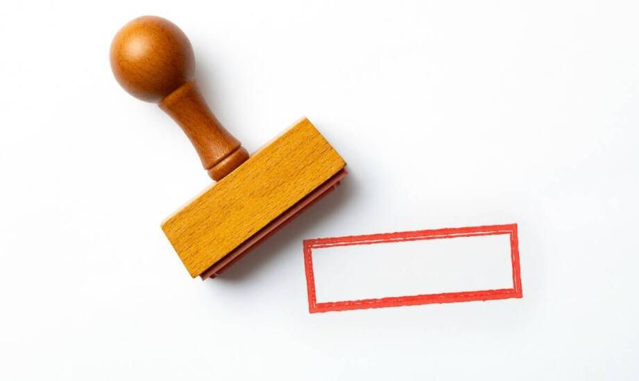 Zastosowanie pieczątek w codziennych obowiązkach i dokumentacji firmowej