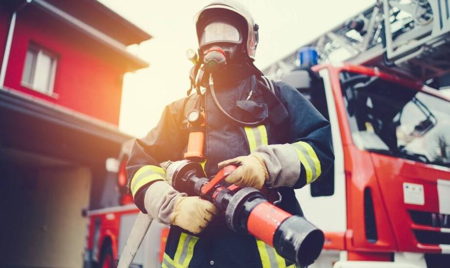 Sprzęt gaśniczy w domu i firmie – co warto wiedzieć przed zakupem online