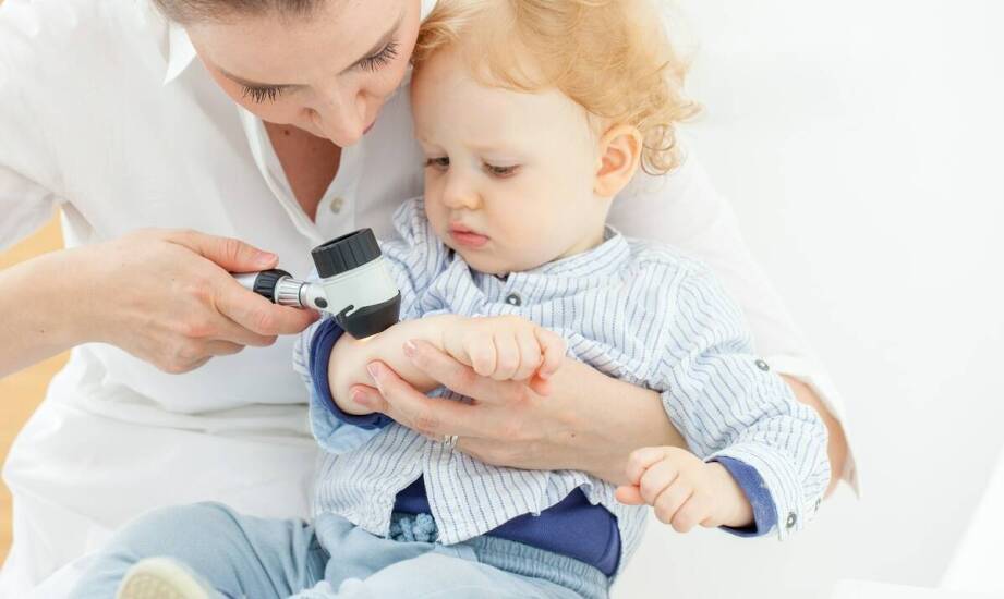 Badanie EEG u dzieci – znaczenie w diagnostyce i wykrywaniu zaburzeń neurologicznych