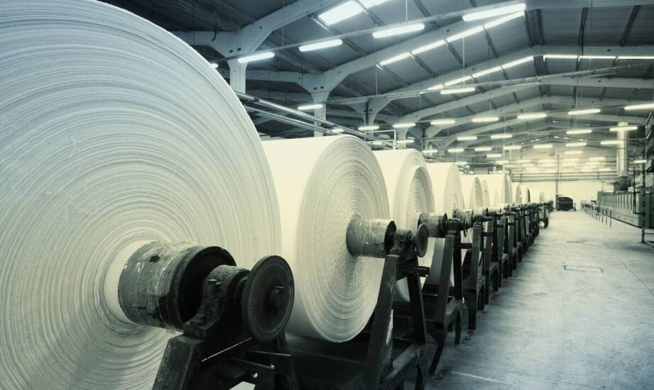 Proces powstawania papieru – najważniejsze informacje i zastosowania