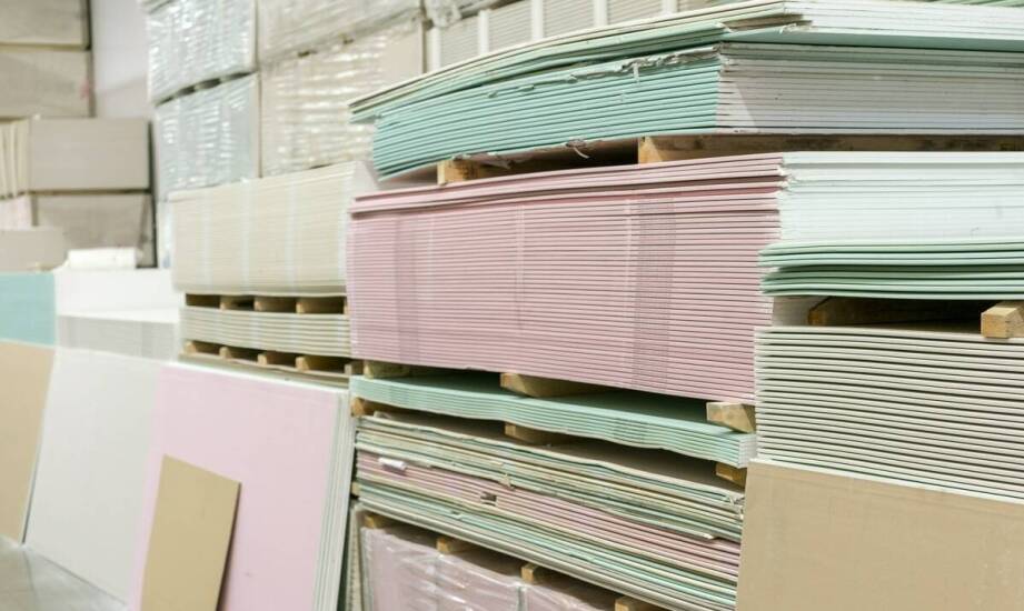 Tektura lita w procesie produkcji – najważniejsze cechy oraz zastosowania