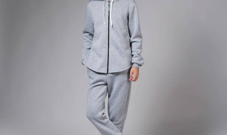 Dresy welurowe męskie: jak wprowadzić je do codziennej garderoby?