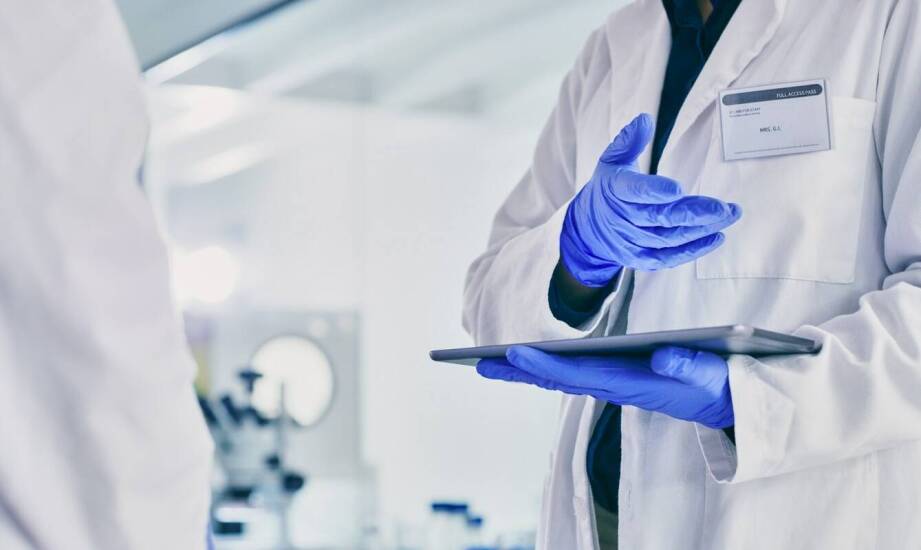 Jak laboratoria wspierają procesy utylizacji odpadów niebezpiecznych?