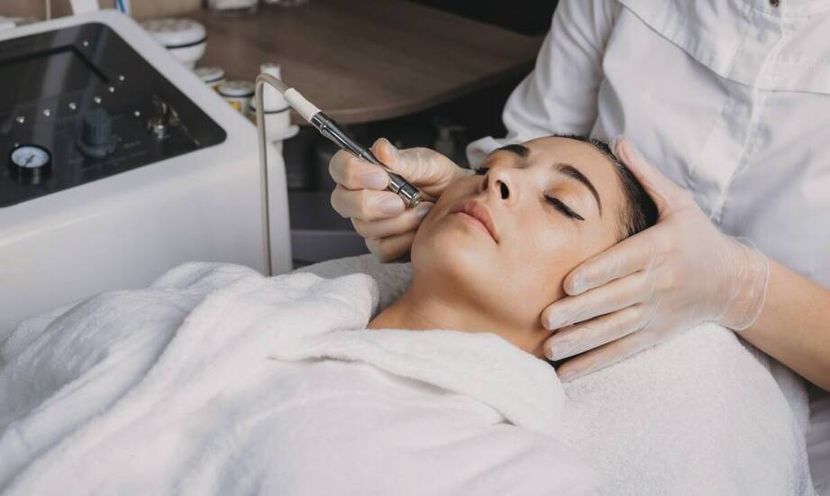 Dlaczego oxybrazja jest zalecana przy problemach z łojotokiem?