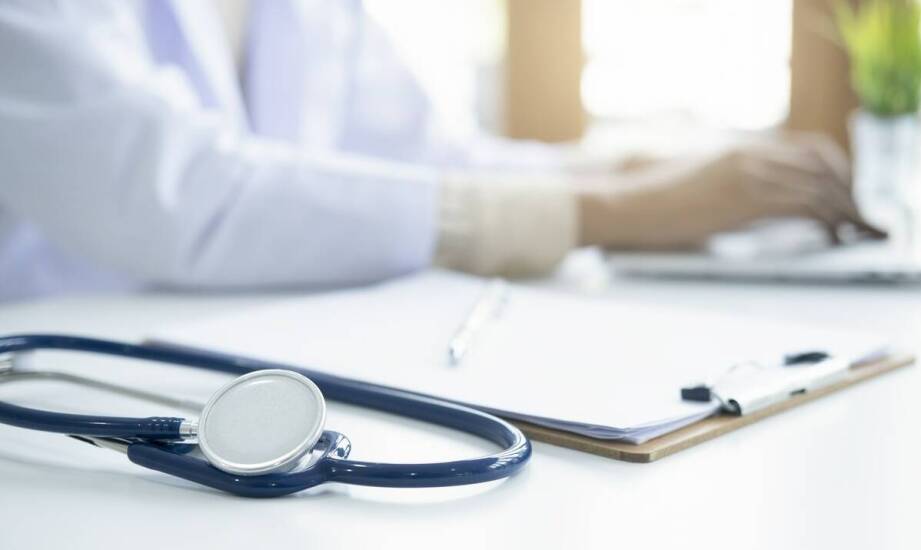 W jakich przypadkach warto skorzystać z usług onkologa online?