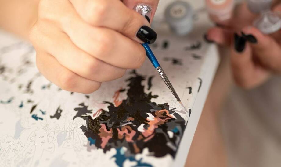 Jak unikalne dekoracje mogą wzbogacić przestrzenie parków rozrywki?