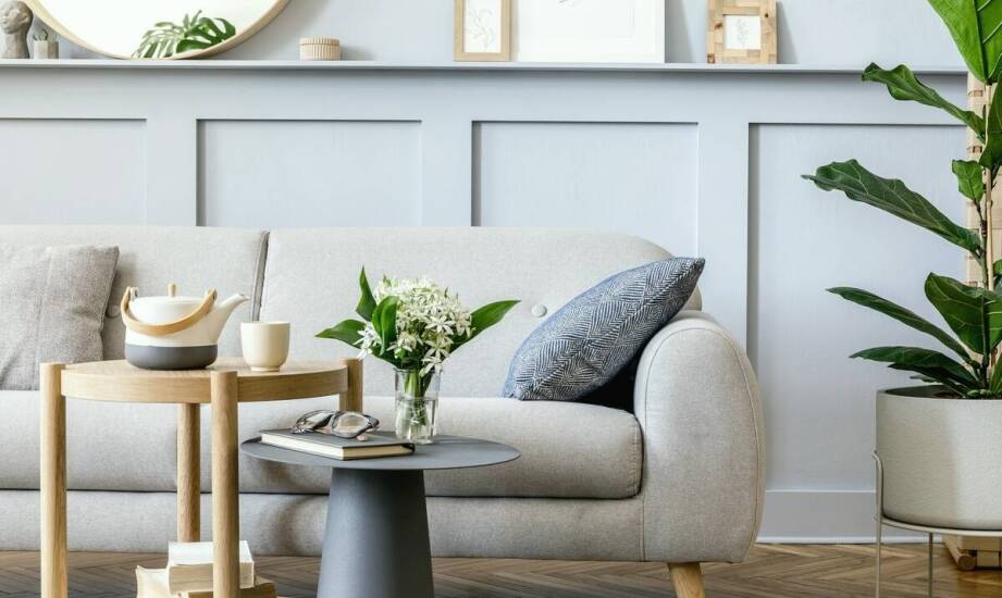 Jak dopasować sztuczne storczyki do różnych stylistyk wnętrz?