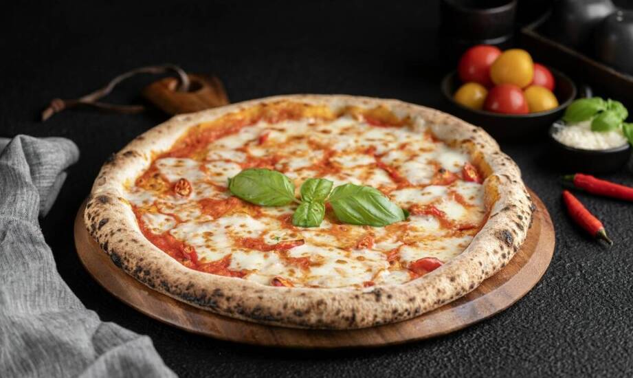 Oliwa z oliwek jako nieodłączny element pizzy neapolitańskiej – wybór i zastosowanie