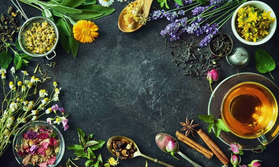 Kosze upominkowe z herbatą i kawą: co powinny zawierać?