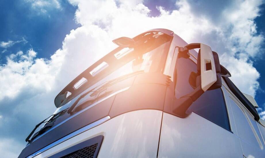 Jakie korzyści niesie współpraca z Pilkington Automotive dla właścicieli pojazdów?