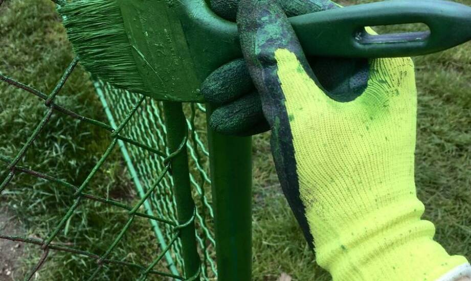 Modułowe konstrukcje ogrodzeń – szybki montaż i elastyczność