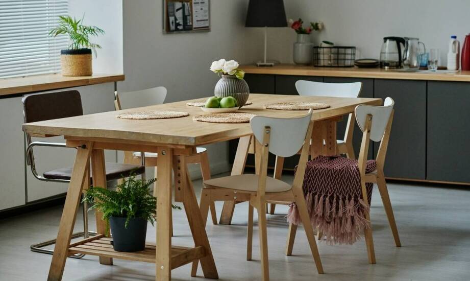 Zastosowanie łóżka piętrowego 200x80 w projektach mieszkań pod wynajem