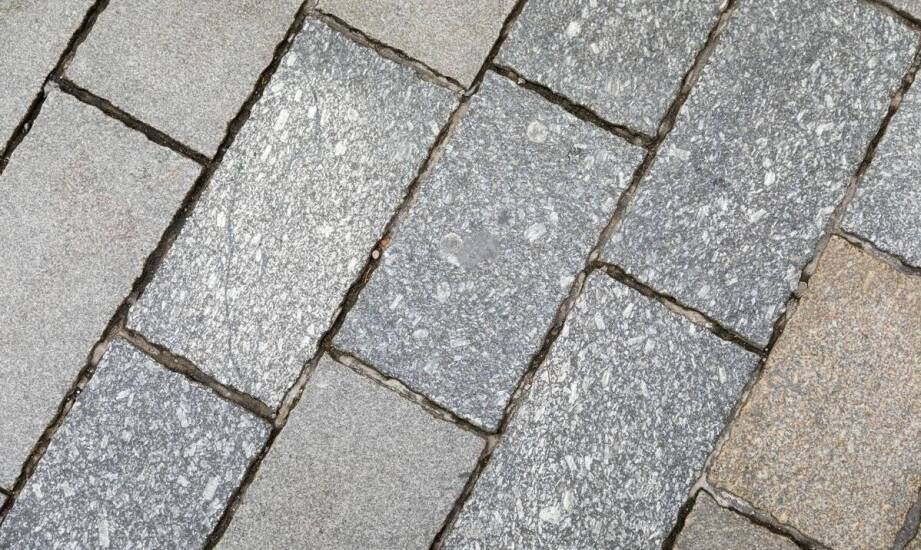 Impregnat do kamienia a ochrona przed wilgocią – co warto wiedzieć?