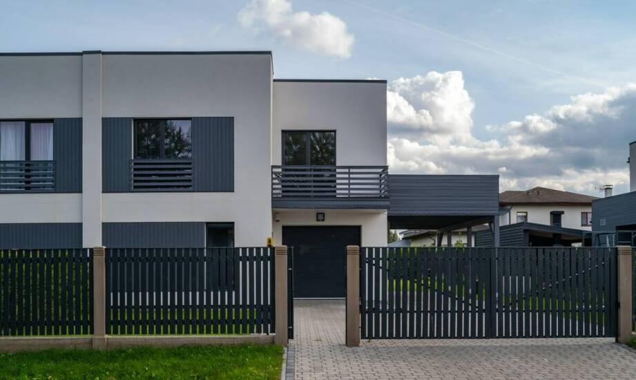 Wpływ ogrodzeń betonowych na wartość nieruchomości