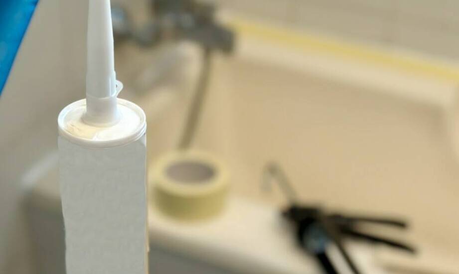 Porównanie różnych typów środków do uszczelniania rur co – co warto wiedzieć?