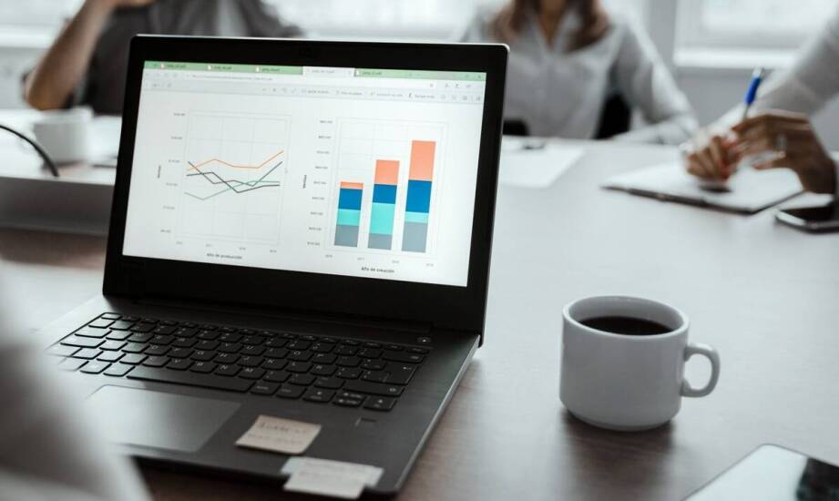 Wpływ zakupionych baz danych na długofalową współpracę z klientami