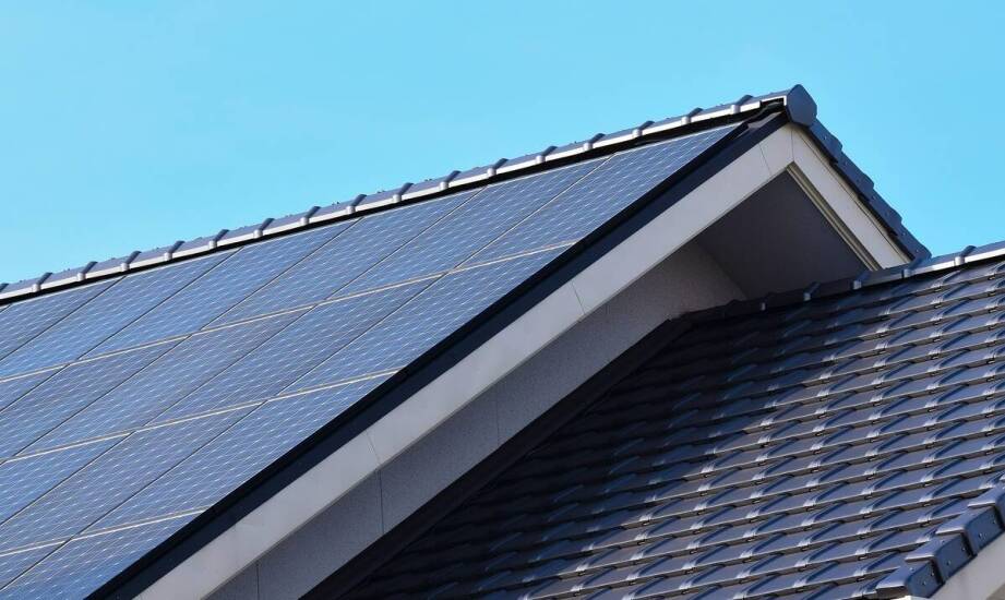 Kredyty na instalacje fotowoltaiczne – co warto wiedzieć przed złożeniem wniosku?