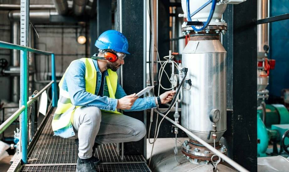 Jak przebiega odbiór oleju przepracowanego i jakie korzyści niesie dla środowiska?