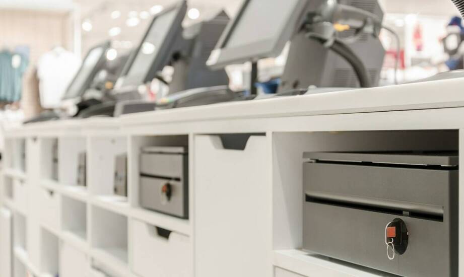 Wpływ nowoczesnych technologii na wyposażenie aptek