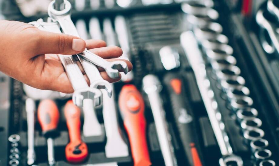 Innowacyjne rozwiązania w projektowaniu kluczy płasko oczkowych krótkich