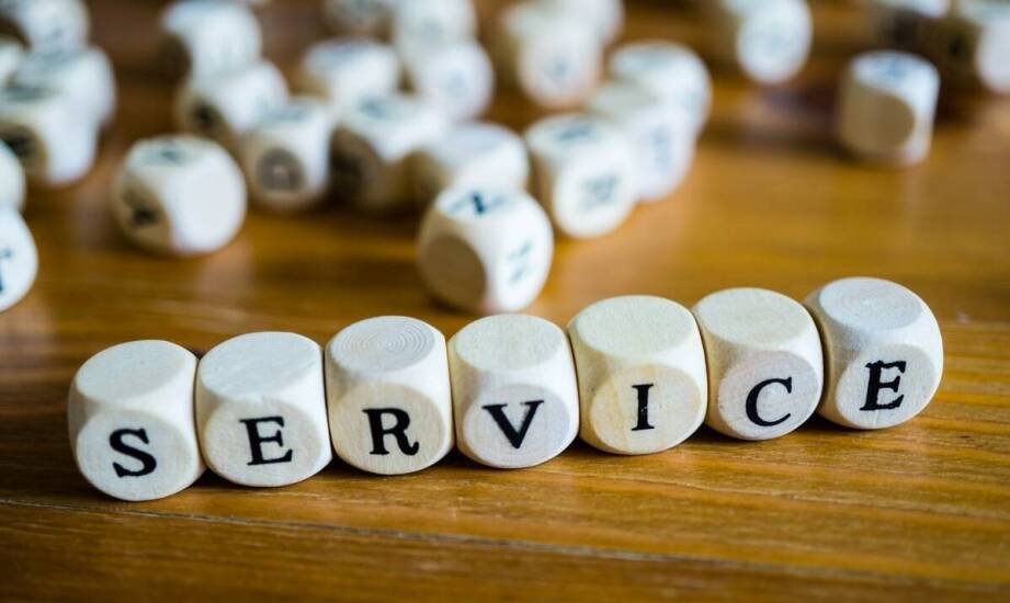 W jaki sposób krówki reklamowe mogą wspierać kampanie promocyjne firm?