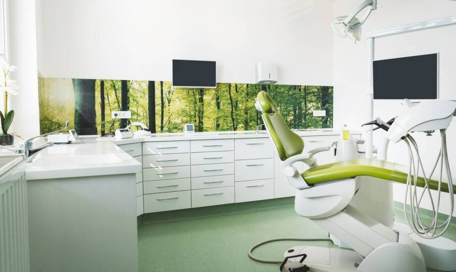 Profilaktyka stomatologiczna - jakie zabiegi oferujemy dla utrzymania zdrowej jamy ustnej?