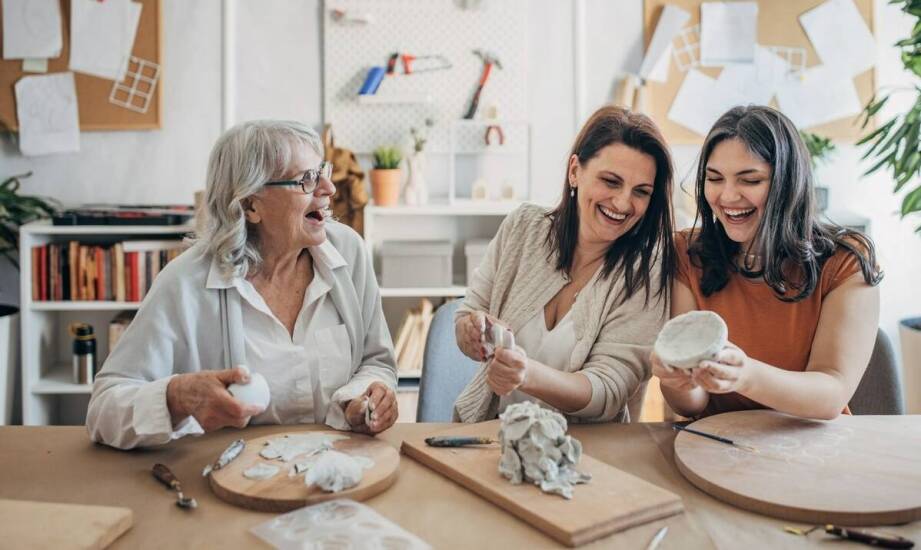 Jakie są korzyści z uczestnictwa w warsztatach organizowanych przez dom opieki?