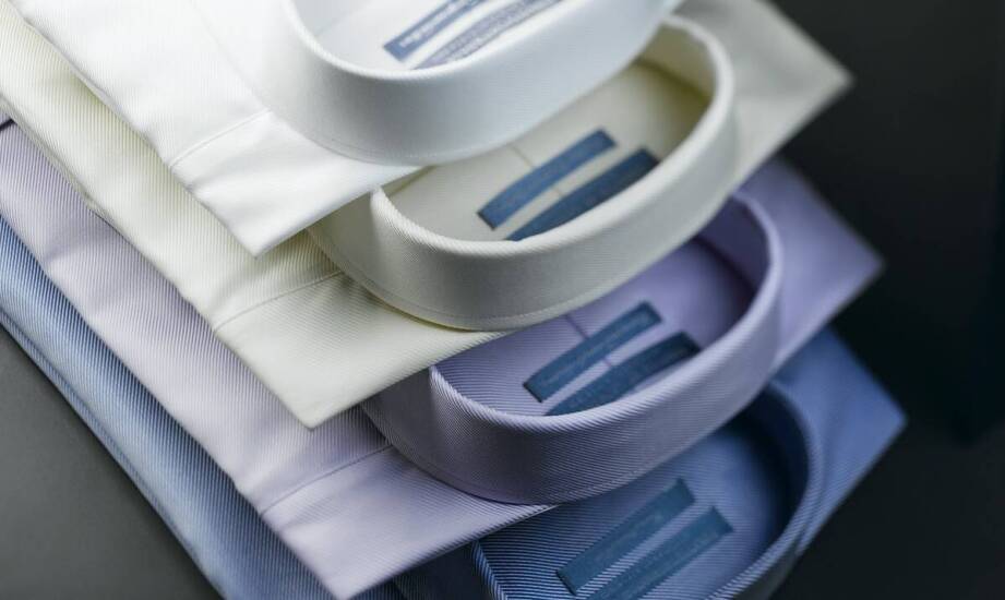 Koszulki dla firm jako element strategii marketingowej – co warto wiedzieć?