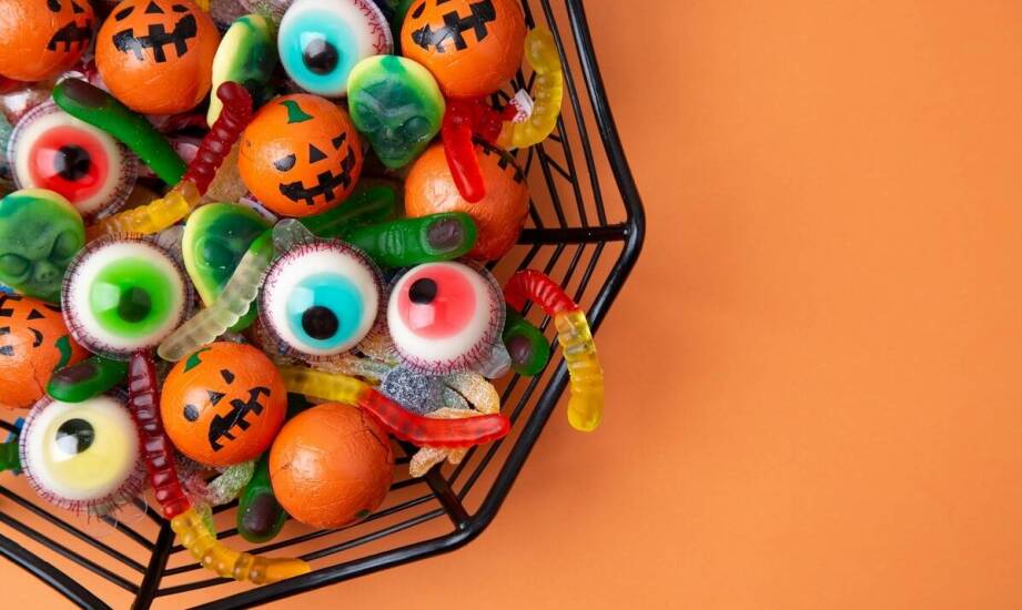 Jakie są najnowsze trendy wśród strasznych masek na Halloween?