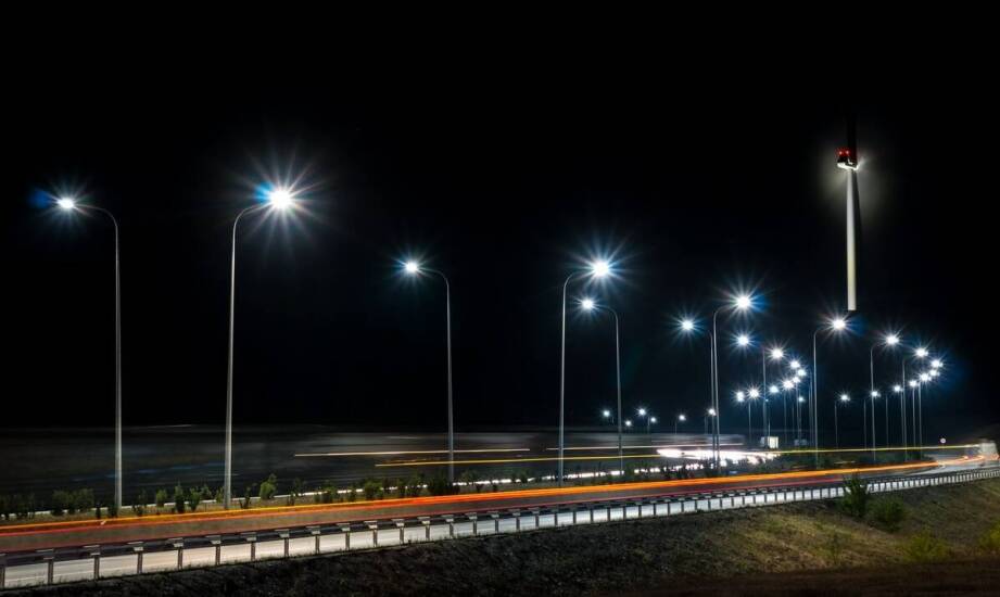 Jak technologia pulsacji światła wpływa na efektywność oświetlenia zewnętrznego?