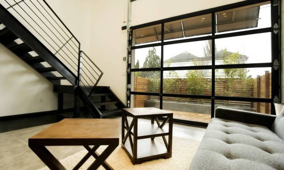 Szklane garaże jednostanowiskowe: nowoczesność i elegancja w jednym projekcie