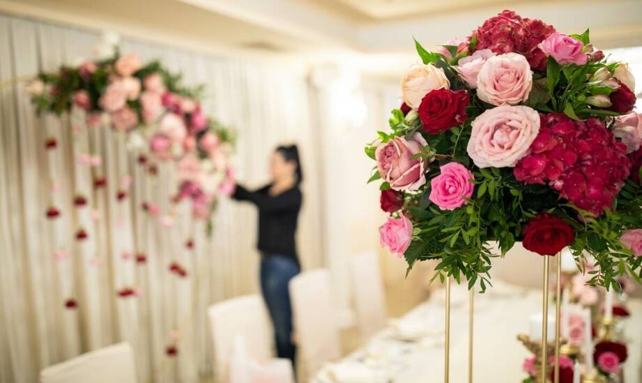 Dlaczego warto powierzyć organizację imprez okolicznościowych profesjonalistom z G-Katering?