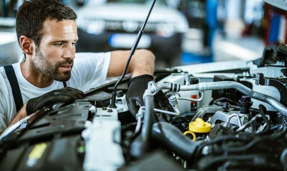 Kluczowe zalety montażu oryginalnych części zamiennych w Ford F-Max