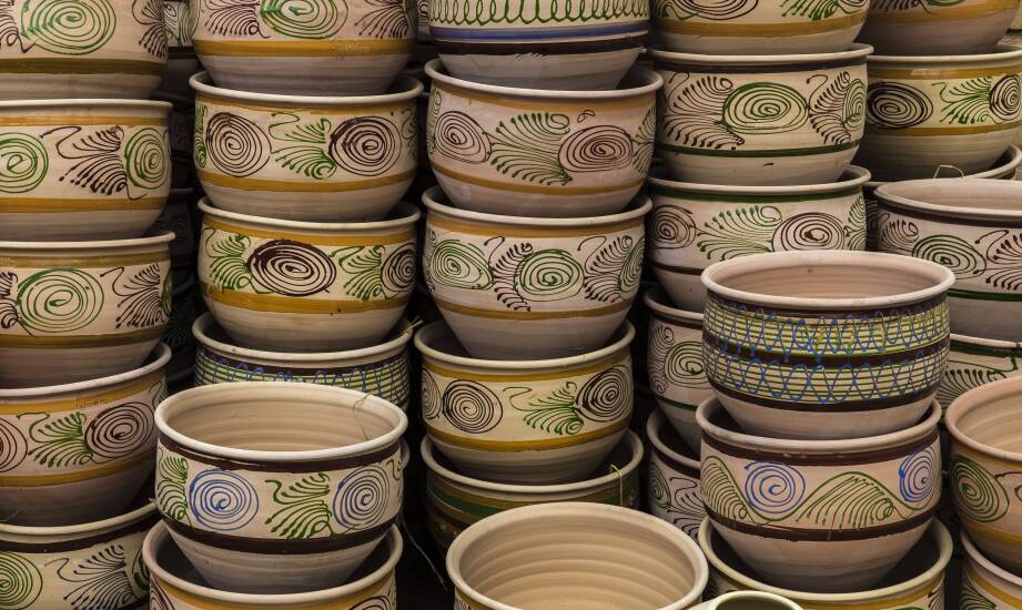 The diversity of patterns in boleslawiec pottery – how does it influence customer choice?