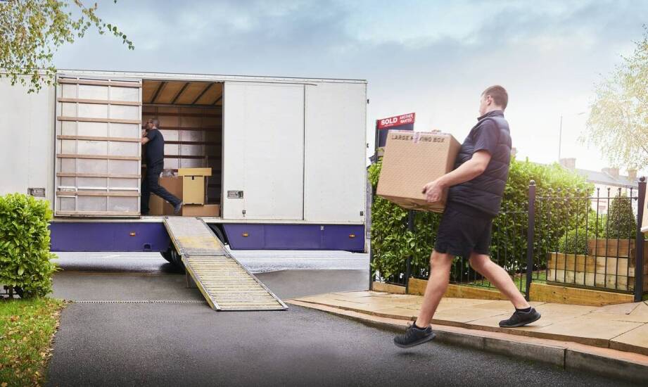 Zastosowania windy meblowej przy przeprowadzkach biur i mieszkań