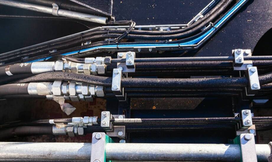 Siłowniki dwustronnego działania – nowoczesne rozwiązania dla rolnictwa