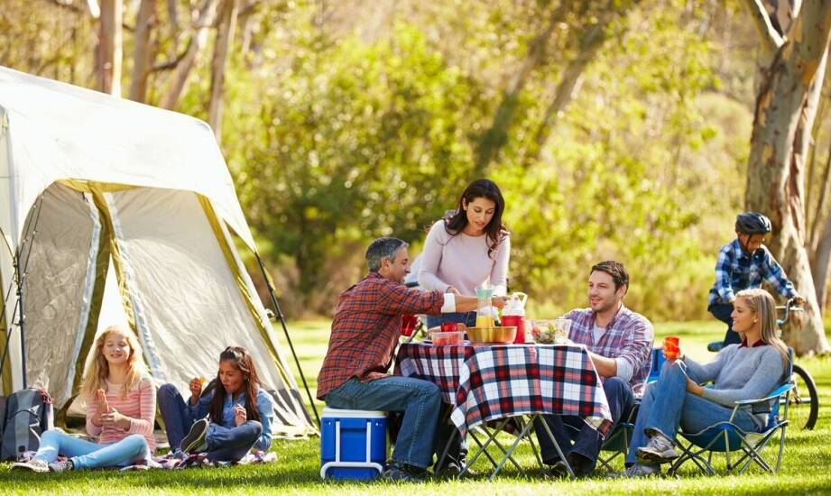 Wpływ mebli piknikowych na organizację wydarzeń plenerowych