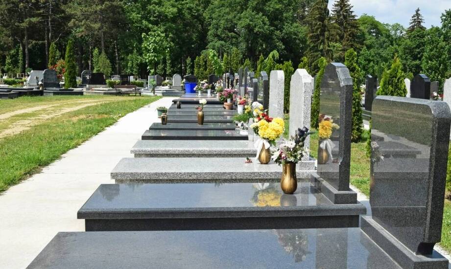 Artystyczne nagrobki jako inspiracja do tworzenia unikatowych miejsc pamięci