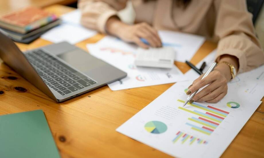 Jak porównywać oferty leasingowe na maszyny rolnicze z różnych instytucji?