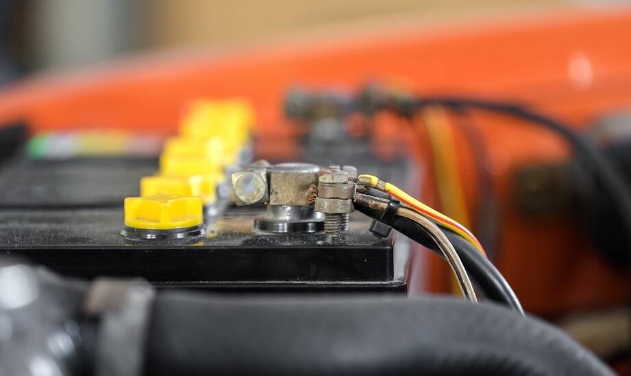 Znaczenie szybkiej naprawy urządzeń akumulatorowych w przemyśle