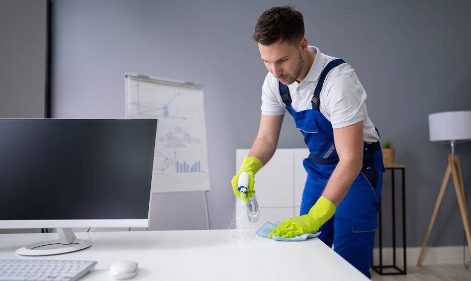 Ekologiczne podejście do sprzątania biur - jakie są jego największe zalety?