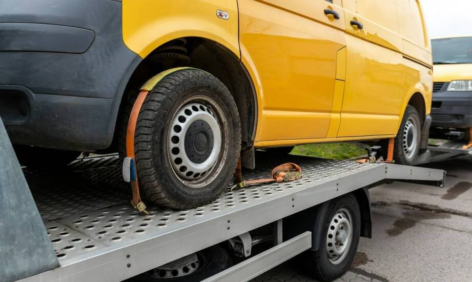 Dlaczego holowanie szczecin to niezawodne rozwiązanie podczas przebicia opony?