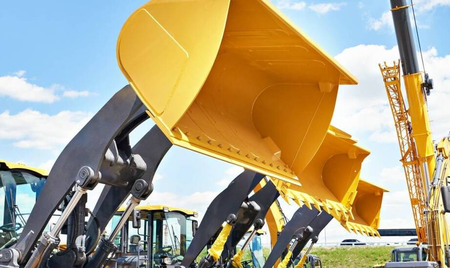 Co wyróżnia profesjonalny transport maszyn budowlanych na rynku?