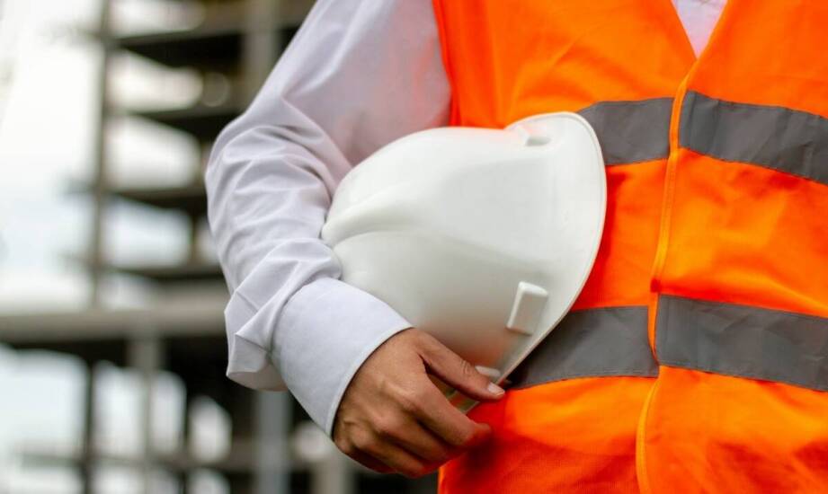 Jakie cechy powinna mieć idealna odzież robocza?